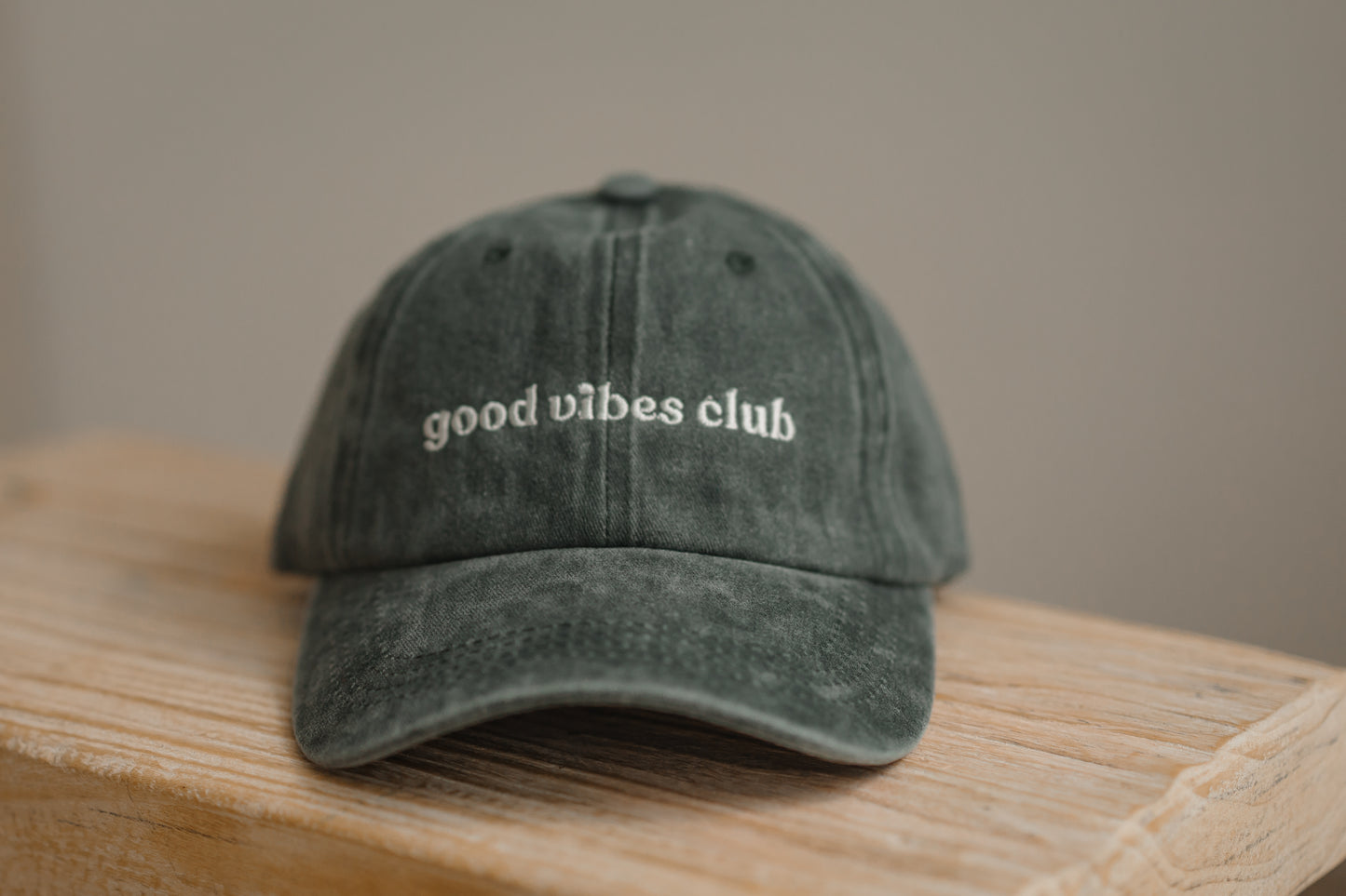 Good vibes club hat